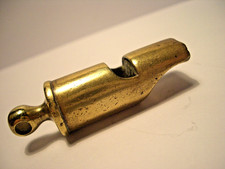 A VINTAGE , SMALL BRASS METAL WHISTLE , LATE 19th / EARLY 20th CENTURY ( 2 )