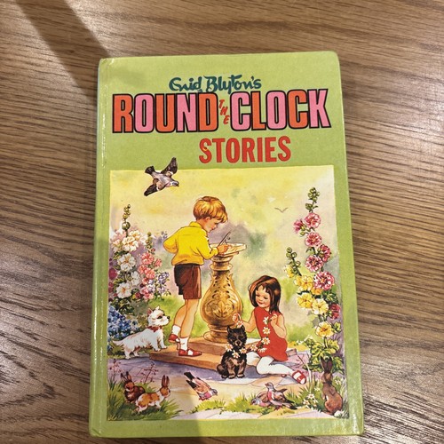 Round the clock stories book - round,