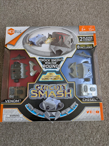 Hexbug circuit smash - circuit, vs