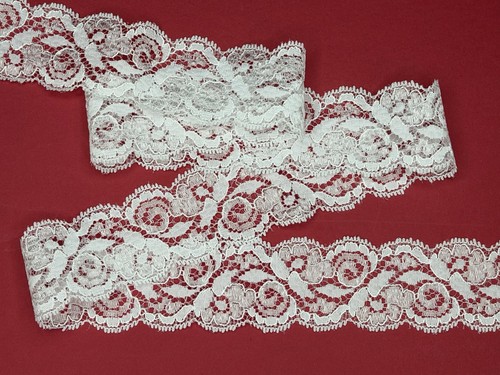 Dainty white floral vintage - white,