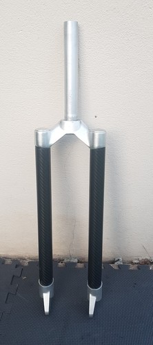 One carbon mtb rigid fork - on,