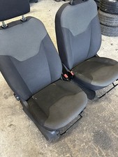 FRONT SEATS (PAIR) FORD