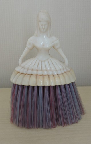 Vintage 1950s crinoline lady - 1950s,