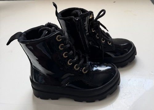 Girls black patent leather - hm,