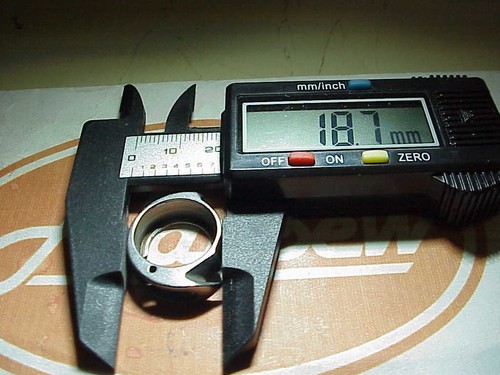 Replacement bobbin case - bobbin, for
