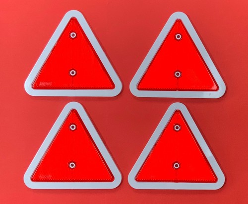 Red triangle reflectors - 4,