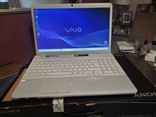 Sony Vaio VPCEH2H1E Laptop