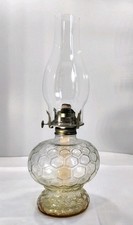 LAMPLIGHT FARMS BRAND GLASS TABLE OIL LAMP LIGHT & CHIMNEY 40CM TALL SEE DESCRIP