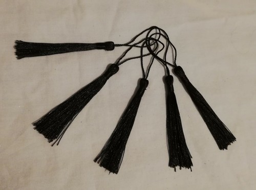 Black craft tassels 13cm - x,