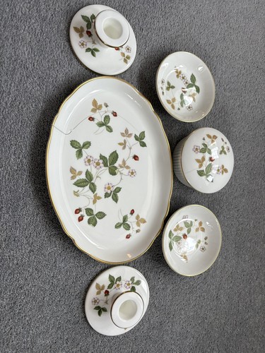 Wedgwood wild strawberry - wedgwood,