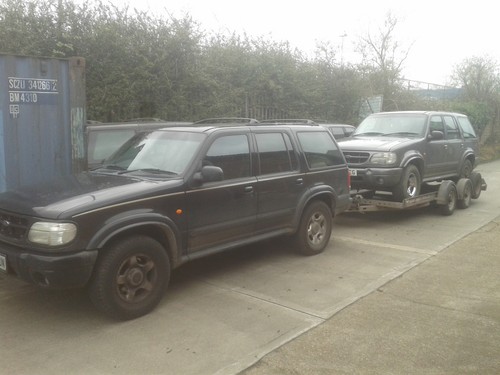 Ford explorer mustang - explorer,