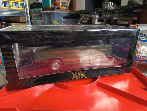 Boxed model kk - 1/18,