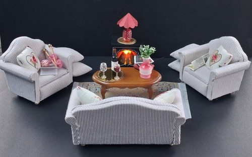 Miniature dolls house - house, 1/12
