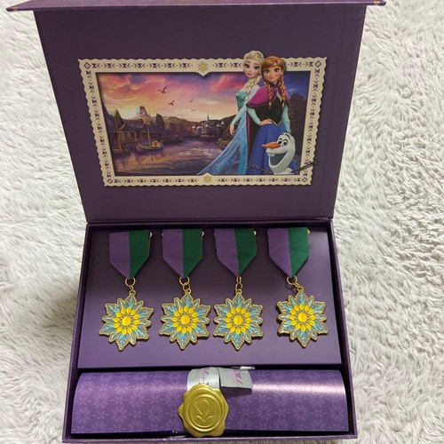 Disney anna elsa medal set - disney,