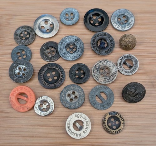 Assortment vintage military - vintage,