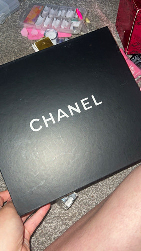Chanel black cardboard - black, square