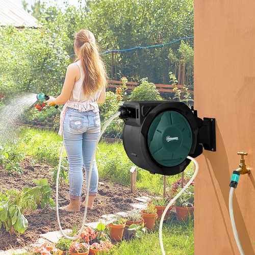 Retractable hose reel wall - retractable,