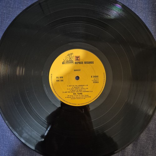 Neil young harvest 1st - neil,
