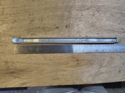 Heyco 1500 400mm tyre - 1500, 16"