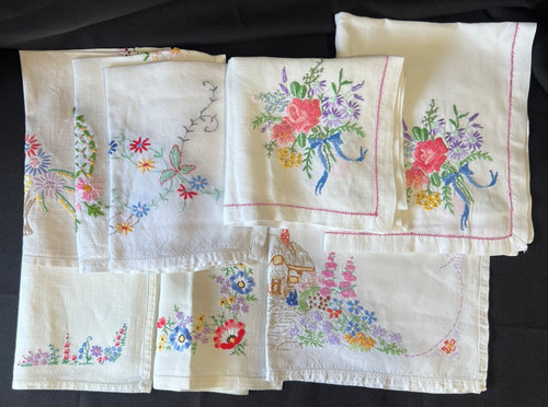Vintage hand embroidered - hand,