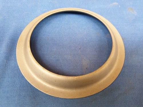Jaguar daimler rear hub water - rear,