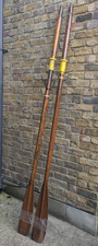 (B) VINTAGE  WOODEN BOAT  OARS