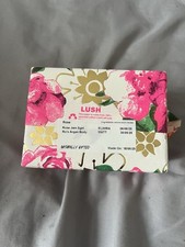 LUSH Rose Gift Set Shower Gel