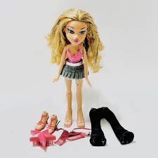 Bratz Step Out Yasmin Doll Action Figure Toy MGA Vintage