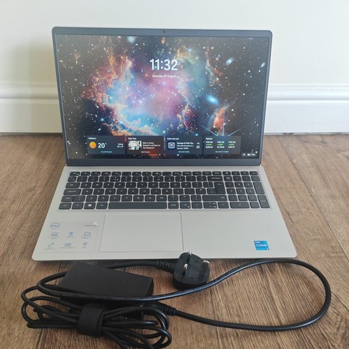 Dell inspiron 3520 fhd - 15.6",