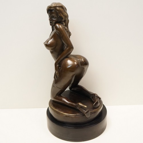 Statue damsel sexy pin - statue, pin-up
