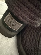 UGG KNITTED BOOTS - SIZE 6.5 -