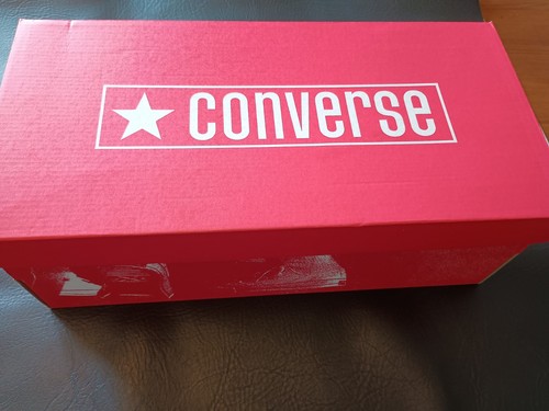 Converse empty shoe - empty, box