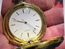 GOLD TONE CLASSIC POCKET WATCH