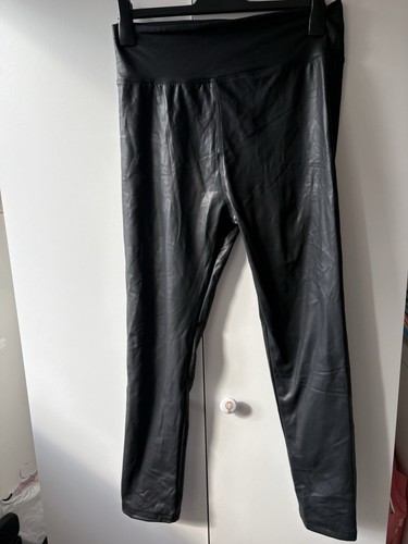 Qed london black leather look - qed,