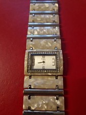 Ladies Bracelet Watch.