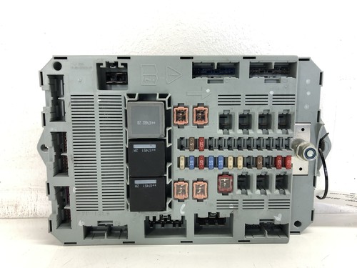 Jaguar x250 2009 front fuse - jaguar,