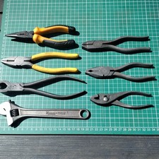 Mixed Pliers Grips – Job Lot