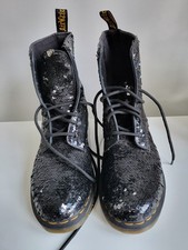 Beautiful Black Seqine Doc