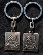 2 x Citroen Traction Keyring