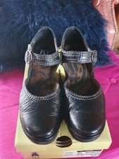 Fly London Yerba Black Patent