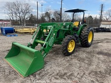 2015 John Deere 5085M 4WD