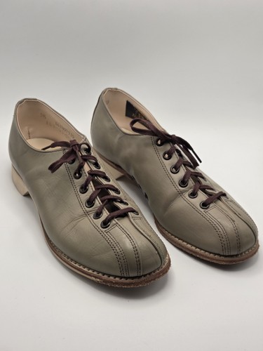Vintage leather bowling shoes - bowling,