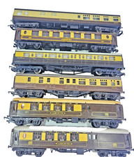 Rake of 6 Vintage OO Gauge