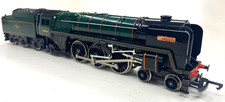 HORNBY MODEL RAILWAY R.063 BR 4-6-2 Class 7 BRITANNIA OO TRAIN