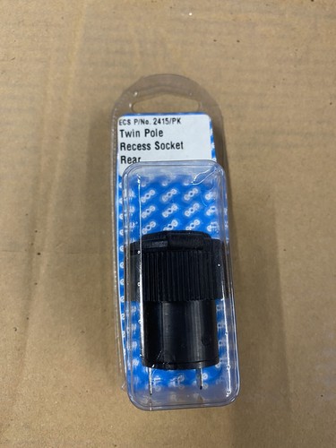 12v flush mount round socket - round,
