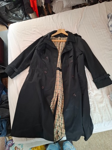 Ladies black mac with beige - black,