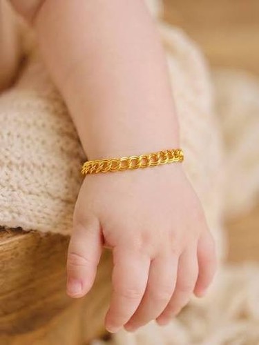 9ct 375 solid gold small - 375, child
