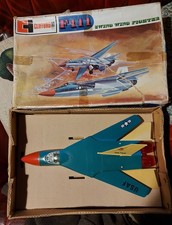 RARE 1970s F111 FIGHTER, BOXED