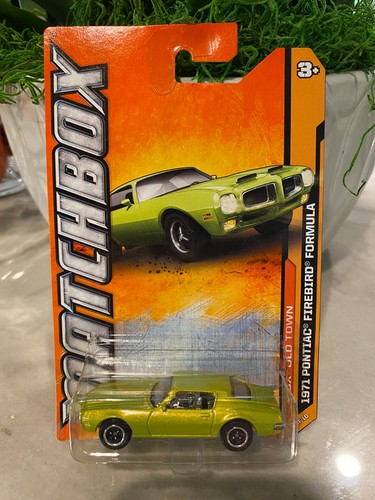 2012 matchbox 1971 pontiac - matchbox,
