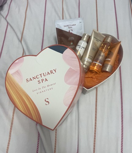 Sanctuary spa lost the - lost, in